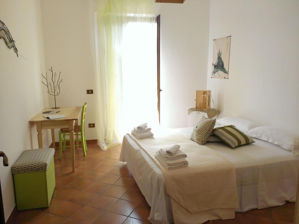 Hotel Rossobarolo Pokoj fotografie